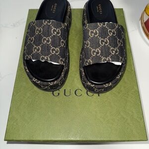 Gucci Black and Brown Logo Slide Sandals
